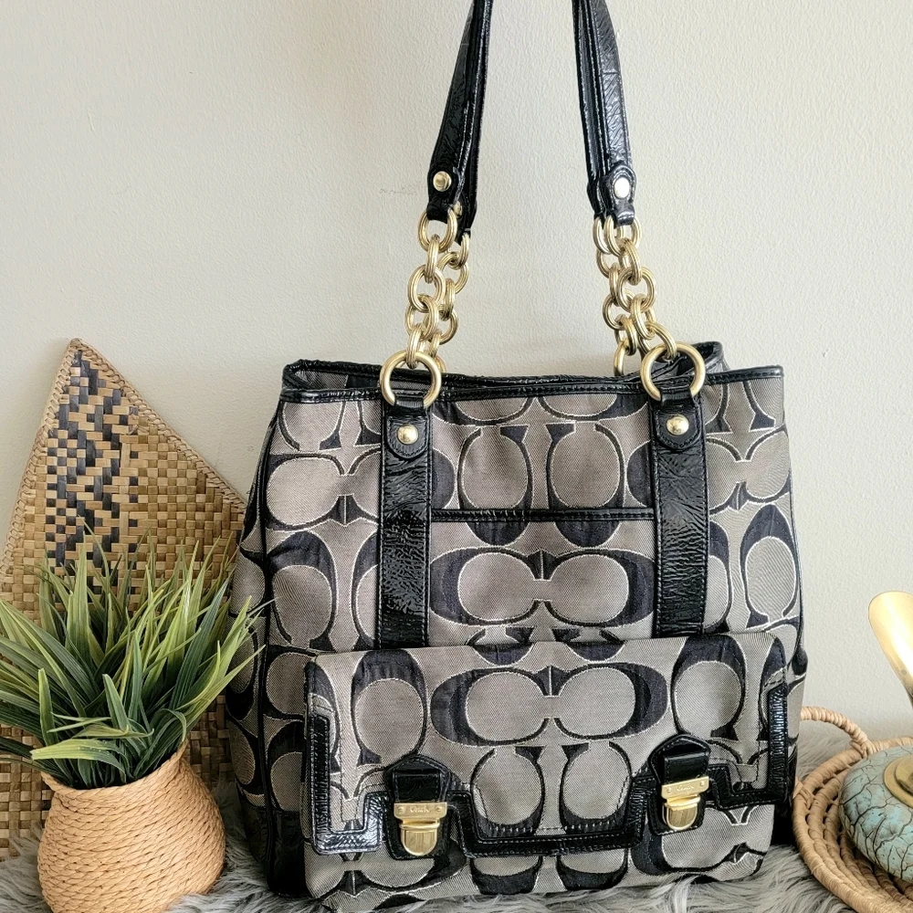 Coach vintage style gold chain pockets shoulder tote bag